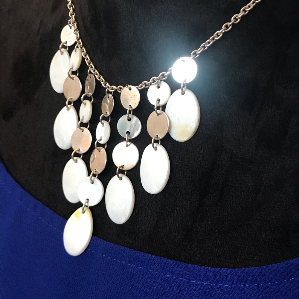 🎁🔥SALE!*Mother of Pearl 2Tone Waterfall Necklace